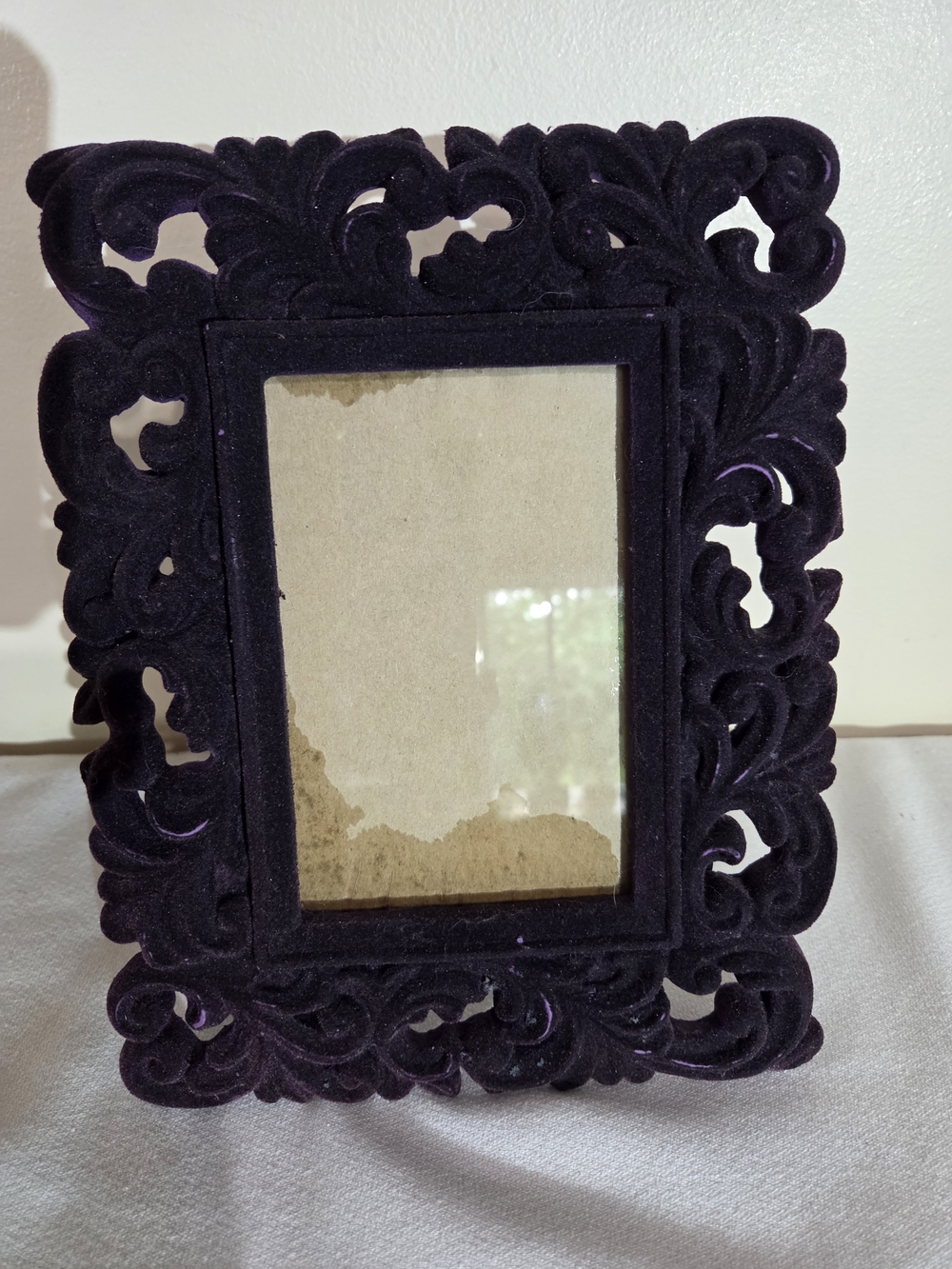 Vintage Velvet Baroque Ornate Picture Frame - Purple 4x6